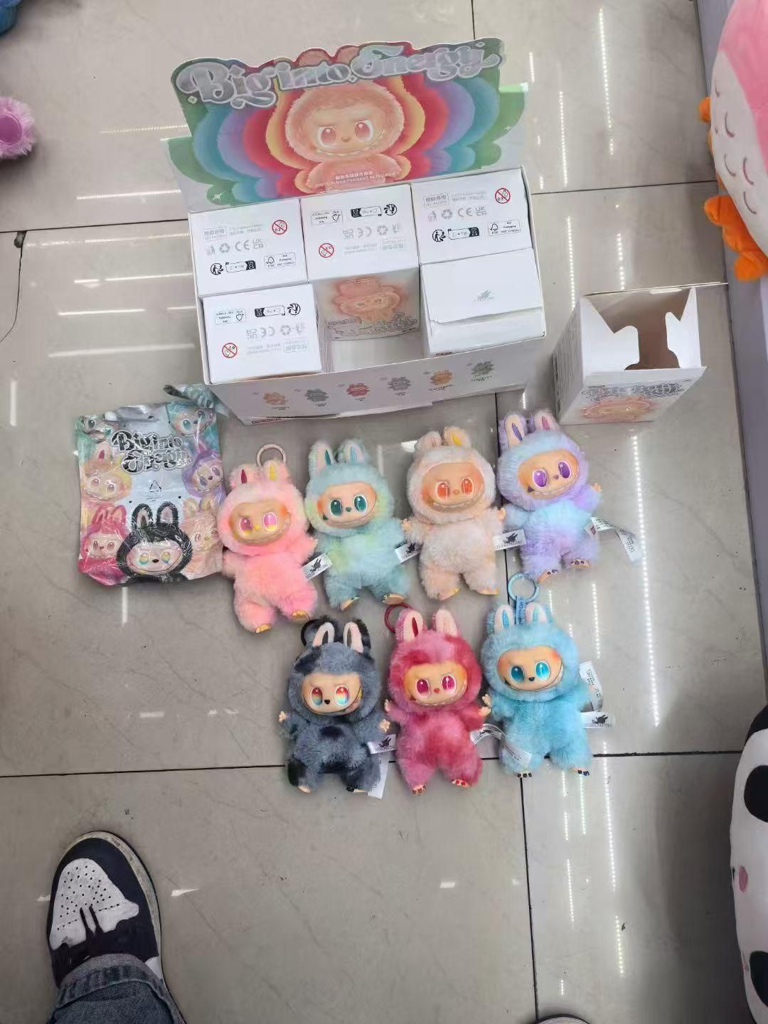 Labubu Doll - Globally Trending